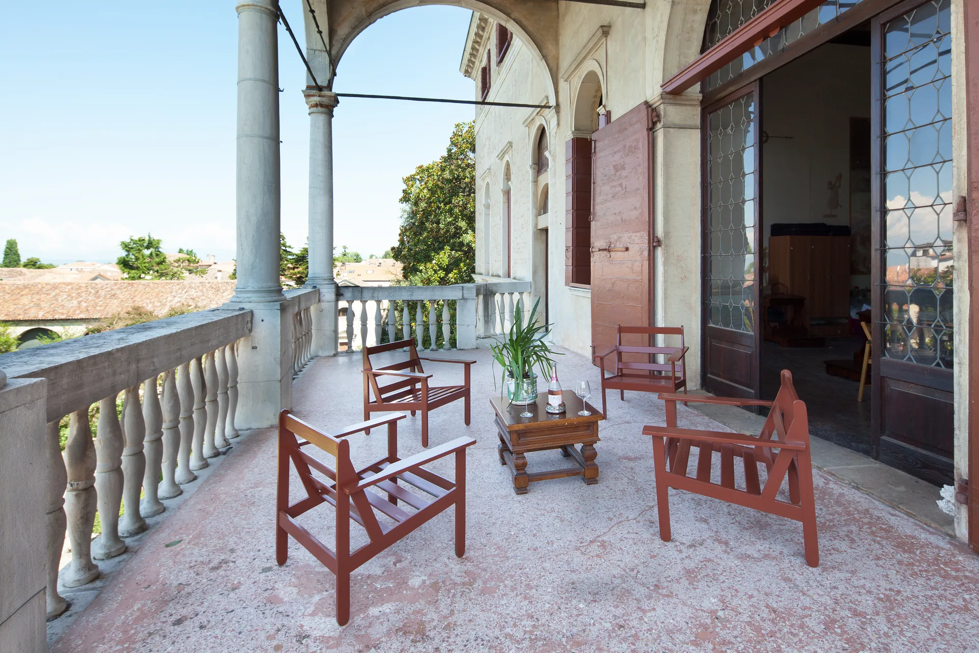 patriarca-balcone